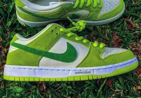 nike sb dunks green apple|nike sb fruity pack.